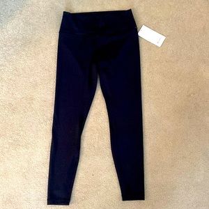 Lululemon NWT Wunder Under leggings